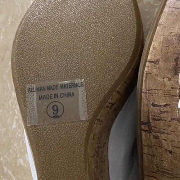 Ladies shoes - Picture 3 of 4